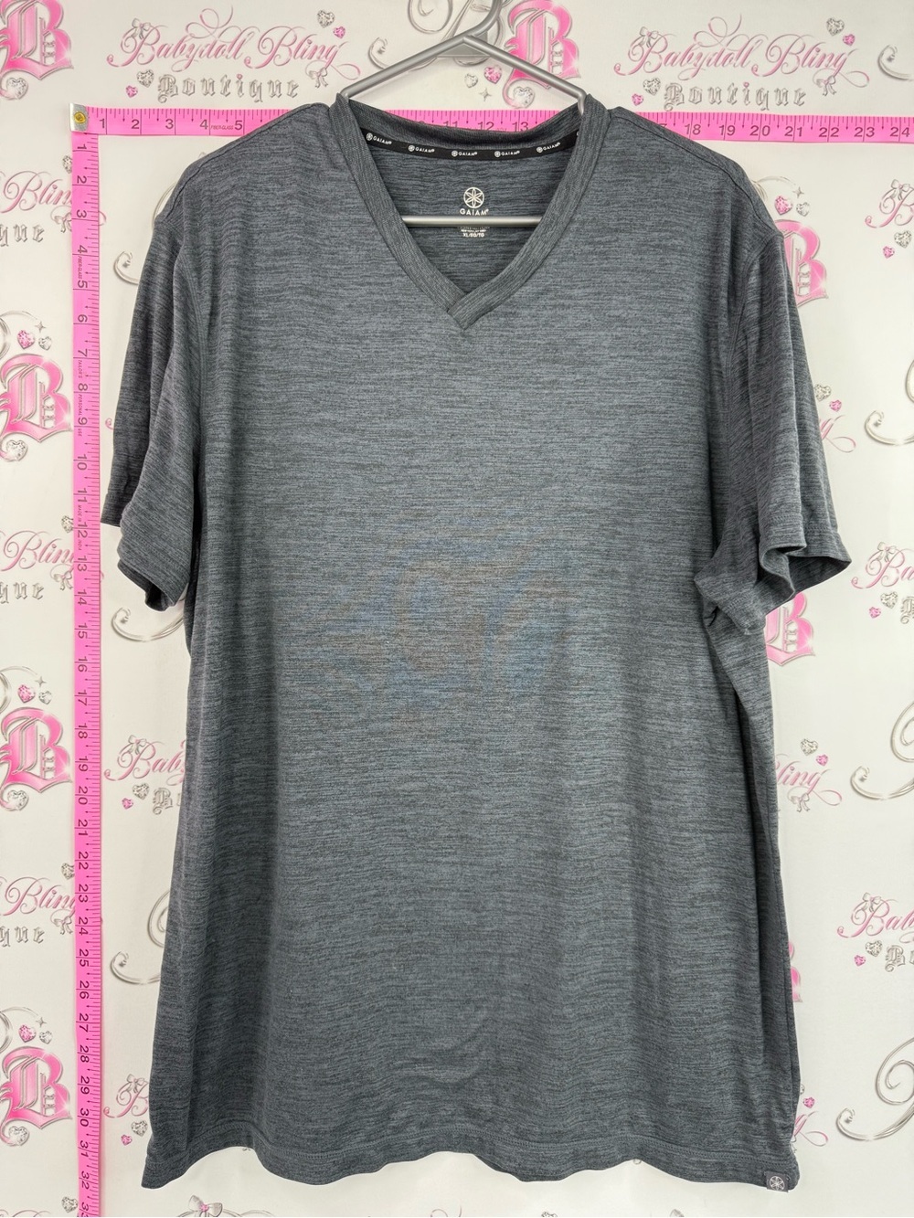 GAIAM shirt tee stretchy soft Heather Gray V-Neck Shirt